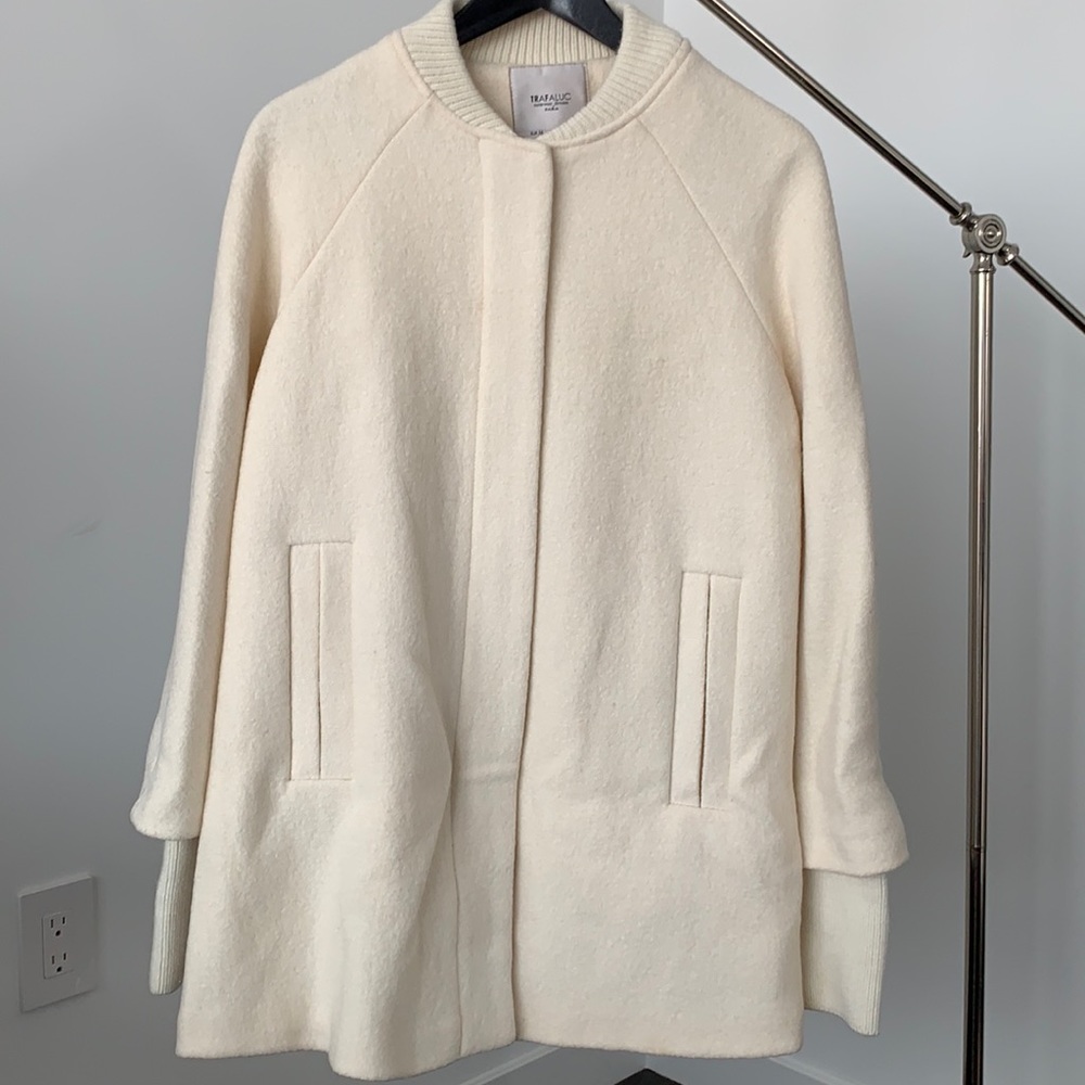Zara creme jacket Size M